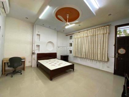 Cho thuê nhà, Nguyễn Ngọc Vũ, Đống Đa 80m2, full đồ 3 tầng, 4 ngủ, 25tr