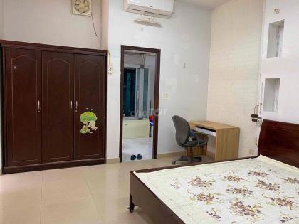 Cho thuê nhà, Nguyễn Ngọc Vũ, Đống Đa 80m2, full đồ 3 tầng, 4 ngủ, 25tr