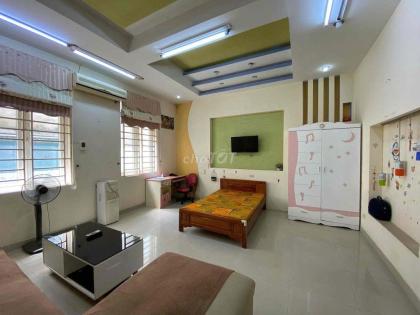 Cho thuê nhà, Nguyễn Ngọc Vũ, Đống Đa 80m2, full đồ 3 tầng, 4 ngủ, 25tr