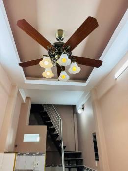 Bán nhà hẻm xe tải thông Âu Cơ, 3 tầng, hơn 2 tỷ