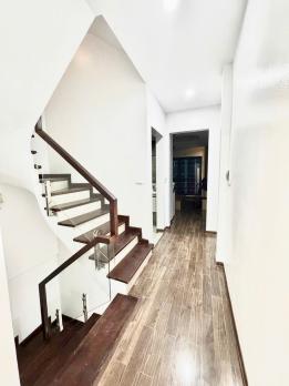 Bán Nhà P/Lô Ô Tô Phố Cầu Giấy 48m2-6T Ở Ngay 15,8 Tỷ Cầu Giấy Có Thương Lượng.