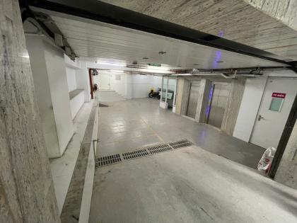 Cho thuê MBKD mặt phố Khúc Thừa Dụ, Cầu Giấy, 150m2, 7 tầng, 285tr