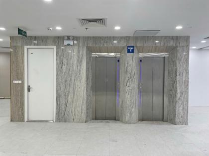 Cho thuê MBKD mặt phố Khúc Thừa Dụ, Cầu Giấy, 150m2, 7 tầng, 285tr