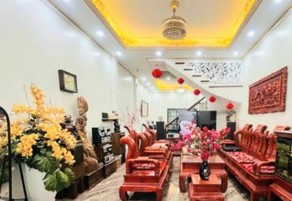 BÁN NHÀ NGỌC THỤY LONG BIÊN, GARA Ô TÔ CAMRY, TẶNG NỘI THẤT CAO CẤP, 25M RA PHỐ, GIÁ TỐT