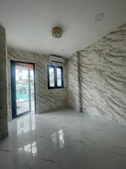 BÁN NHÀ ĐẸP TẶNG NỘI THẤT – AN DƯƠNG VƯƠNG QUẬN 5 ???? Diện tích: 30m² (ngang 3m × 10m). Kết cấu: 1 trệt, 3 lầu