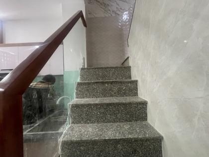 BÁN NHÀ ĐẸP TẶNG NỘI THẤT – AN DƯƠNG VƯƠNG QUẬN 5 ???? Diện tích: 30m² (ngang 3m × 10m). Kết cấu: 1 trệt, 3 lầu, ST