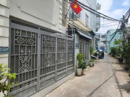 Bán nhà Quận 7 – 4x16m, 2 tầng, 3PN, hẻm xe tải đậu cửa, giáp Phú Mỹ Hưng – giá 6.8 tỷ