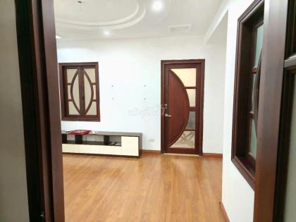 Cho thuê nhà vp,ô tô Đội Cấn, Ba Đình, 70m2, 4 tầng, 19 triệu