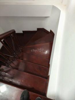 Cho thuê nhà vp,ô tô Đội Cấn, Ba Đình, 70m2, 4 tầng, 19 triệu