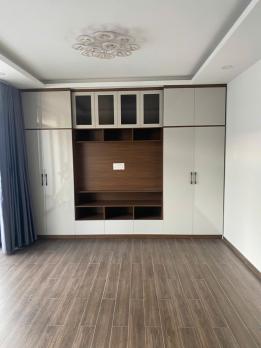 Nhà Mới Siêu To Ngang 8.50 - 4 Tầng - Siêu Rẻ - 7 tỷ 6