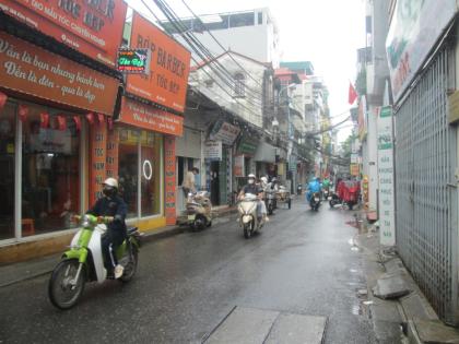 Ngộp Bank bán gấp nhà ngõ 168 Kim Giang cạnh The Manor 31m2 chỉ 1.99 tỷ. LH 0989626116