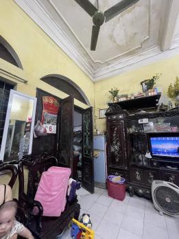 Bán Nhà Mặt Phố Trần Duy Hưng Cầu Giấy 64m2-2T Phù Hợp Xây 7 Tầng 33 Tỷ Có Thương Lượng.