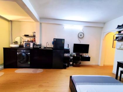 Bán gấp chung cư mặt tiền Quận 1 TPHCM,gần Chợ Bến Thành giá rẻ