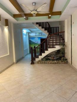 Cho thuê nhà,ô tô, kd, Thái Hà-Đống Đa, 50m2, 5 tầng, 9 ngủ, 21 triệu