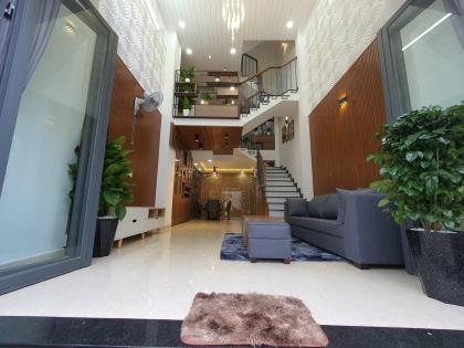 HOT! Bán Nhà Đẹp 5 Tầng Xe Hơi Thông Lê Văn Sỹ, 58m2, Nhỉnh 10 Tỷ TL