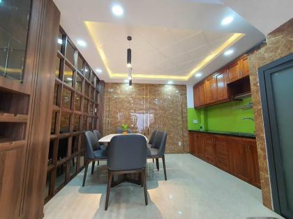 HOT! Bán Nhà Đẹp 5 Tầng Xe Hơi Thông Lê Văn Sỹ, 58m2, Nhỉnh 10 Tỷ TL