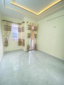 HIẾM 3 tầng BTCT sát Võ Văn Kiệt Quận 6 38m2 hẻm 4,5m chỉ 4 tỷ xíu.