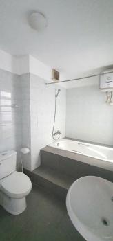 Cho thuê nhà ô tô Trần Quốc Hoàn, Cầu Giấy, 80m2, 4 tầng, 4 ngủ, 23tr