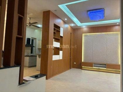Cho thuê nhà vp Giảng Võ-Ba Đình, 77m2, 5 tầng, 5 ngủ, 40 triệu