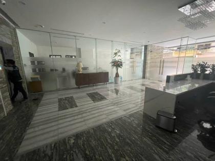 Bán Nhà Phố Lạc Long Quân Tây Hồ 289m2-8T MT15m P/Lô Ô Tô 135 Tỷ Có Thương Lượng.