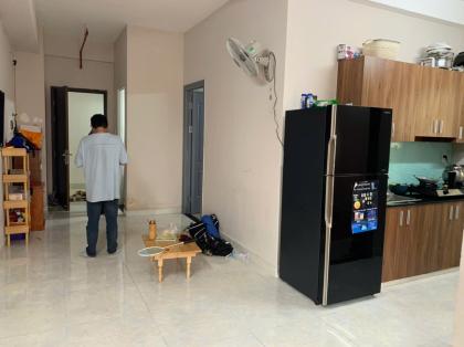 Bán căn hộ chung cư Blue Sky Tower Quận 2, HCM 59m2 2PN hướng đông view hồ bơi 2,3 tỷ bao hết phí
