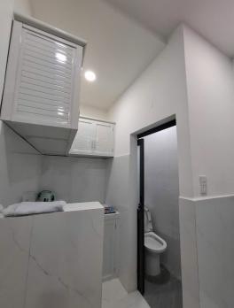 Bán nhà hẻm thông Âu Cơ, sổ hồng riêng hơn 1 tỷ