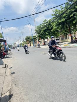 NHÀ HAI TẦNG MỚI ĐẸP SÁT MẶT TIỀN TRƯƠNG THỊ HOA. VỊ TRÍ VIP GẦN SIÊU THỊ MEGA MARKET QUẬN 12.