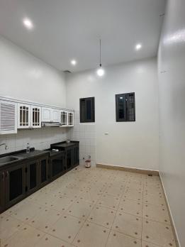 Bán nhà phân lô cán bộ 6 tầng oto qua ngõ phố Ngọc Hồi SDCC giá 13 tỷ
