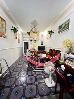 Bán tòa nhà Mặt tiền Đô Đốc Lộc, giao Gò Dầu, Tân Quý, 3,6x28m, hậu 7m, 2 Tâng, 8,9 tỷ.