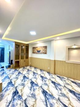 NHÀ ĐẸP MỚI TINH – DƯƠNG BÁ TRẠC Q8 – Ở NGAY   Phường 2, Quận 8  Diện tích: 4.5 x 10m (42m² vuông vức, phong thủy tốt).