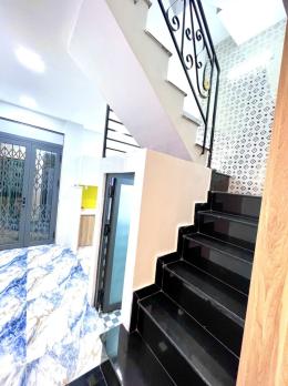 NHÀ ĐẸP MỚI TINH – DƯƠNG BÁ TRẠC Q8 – Ở NGAY   Phường 2, Quận 8  Diện tích: 4.5 x 10m (42m² vuông vức, phong thủy tốt).