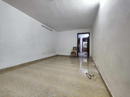 CHO THUÊ CĂN HỘ TẬP THỂ THÀNH CÔNG BA ĐÌNH NHÀ ĐANG SƠN SỬA, 20M RA Ô TÔ, GIA ĐÌNH, NHÓM