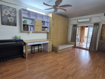 Bán căn hộ tập thể đường Hoàng Đạo Thành, Thanh Xuân, nhà đẹp thoáng mát, ô tô đỗ