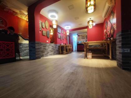 Cho thuê nhà C8 Giảng Võ, Diện tích 65m x 1tầng, mặt tiền 5.5m,giá 18 triệu