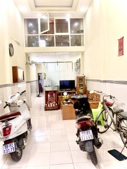 Tân Bình! Nhà chính chủ DT 65m2 nở hậu chữ L giá 5,05 tỷ