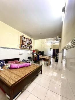 Tân Bình! Nhà chính chủ DT 65m2 nở hậu chữ L giá 5,05 tỷ