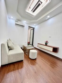 Bán căn hộ tập thể Kim Liên, Đống Đa, nhà đẹp full nội thất, 2 mặt thoáng