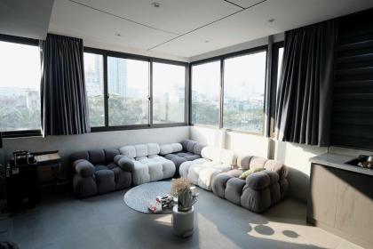 Cho thuê nhà mặt phố Đường Bưởi, Tây Hồ, 40m2, 5 tầng, 3 ngủ, 35tr