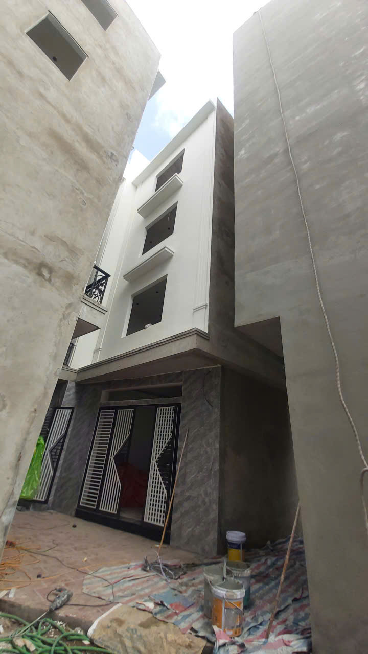 BÁN NHÀ ĐANG HOÀN THIỆN TẠI NGÕ 33 TỔ 6 ĐA SỸ - 30M2 - GIÁ ĐẦU TƯ