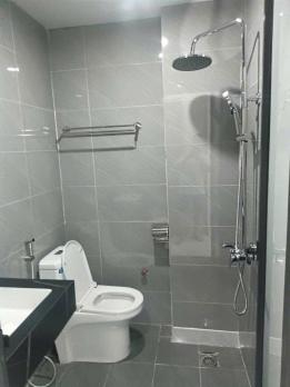 Bán nhà 5 tầng mới xây, mặt ngõ, gần bể bơi Kiến Hưng - Nhỉnh 7 tỷ