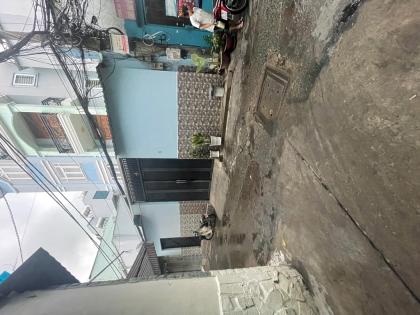 Bán nhà HXH, Lạc Long Quân, hẻm thông, 22m2 hơn 2 tỷ
