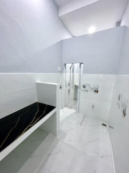 Bán nhà HXH, Lạc Long Quân, hẻm thông, 22m2 hơn 2 tỷ