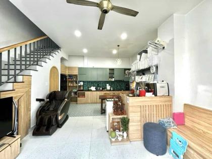 ĐỊNH CƯ Bán Nhà Đẹp 4 Tầng Xe Hơi Thông Đặng Văn Ngữ, 40m2, Nhỉnh 7 Tỷ TL
