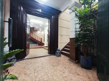 Cho thuê nhà Nguyễn Chí Thanh, diện tích 78m x 4 tầng, mặt tiền 10m,giá  28 triệu