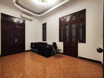 Cho thuê nhà Nguyễn Chí Thanh, diện tích 78m x 4 tầng, mặt tiền 10m,giá  28 triệu