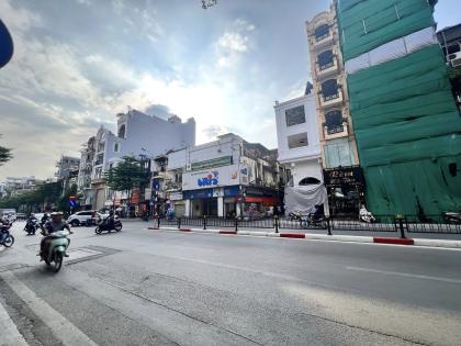 Bán Nhà Phố Tôn Đức Thắng Đống Đa 126m2-3T MT10m 22,7 Tỷ Có Thương Lượng.