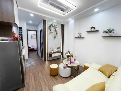 Bán căn hộ chung cư Đê La Thành, Đống Đa, nhà đẹp full nội thất, lô góc thoáng sáng, gần Xã Đàn