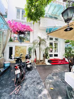 Bán Nhà Mặt Phố Nguyễn Khánh Toàn Cầu Giấy 265m2-4T MT15m LÔ GÓC 3 THOÁNG 210 Tỷ.