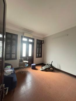 Bán nhà mặt phố đường Cù Chính Lan, Thanh Xuân, vỉa hè rộng, kinh doanh sầm uất