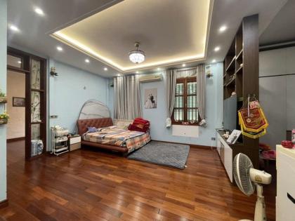 Bán Đất mặt phố Thụy Khuê, Tây Hồ, 375m2, 5m mặt tiền, nở hậu 10m,Giá 100 tỷ